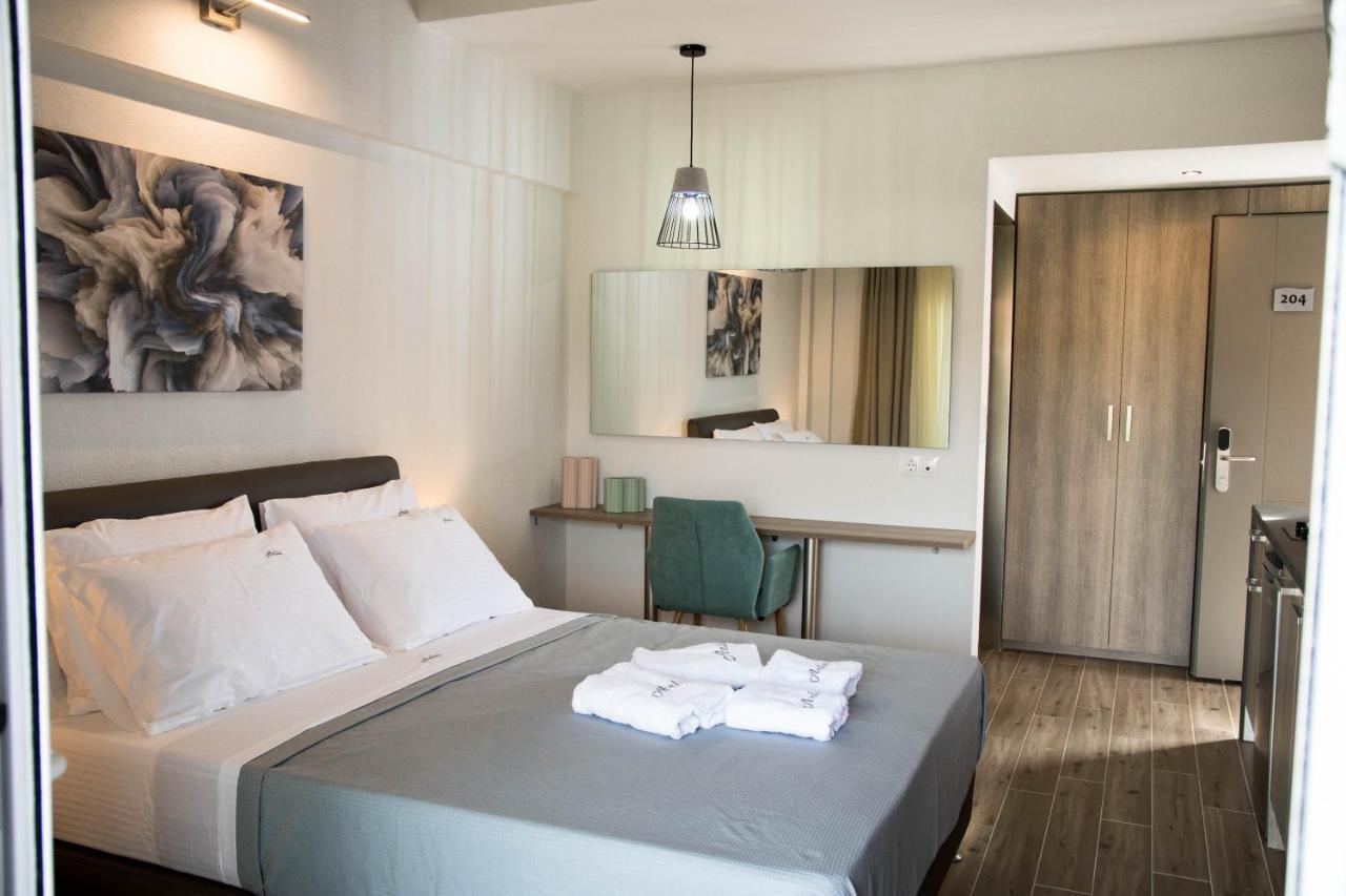 Aelia Luxury Apartments Nikíti Eksteriør bilde