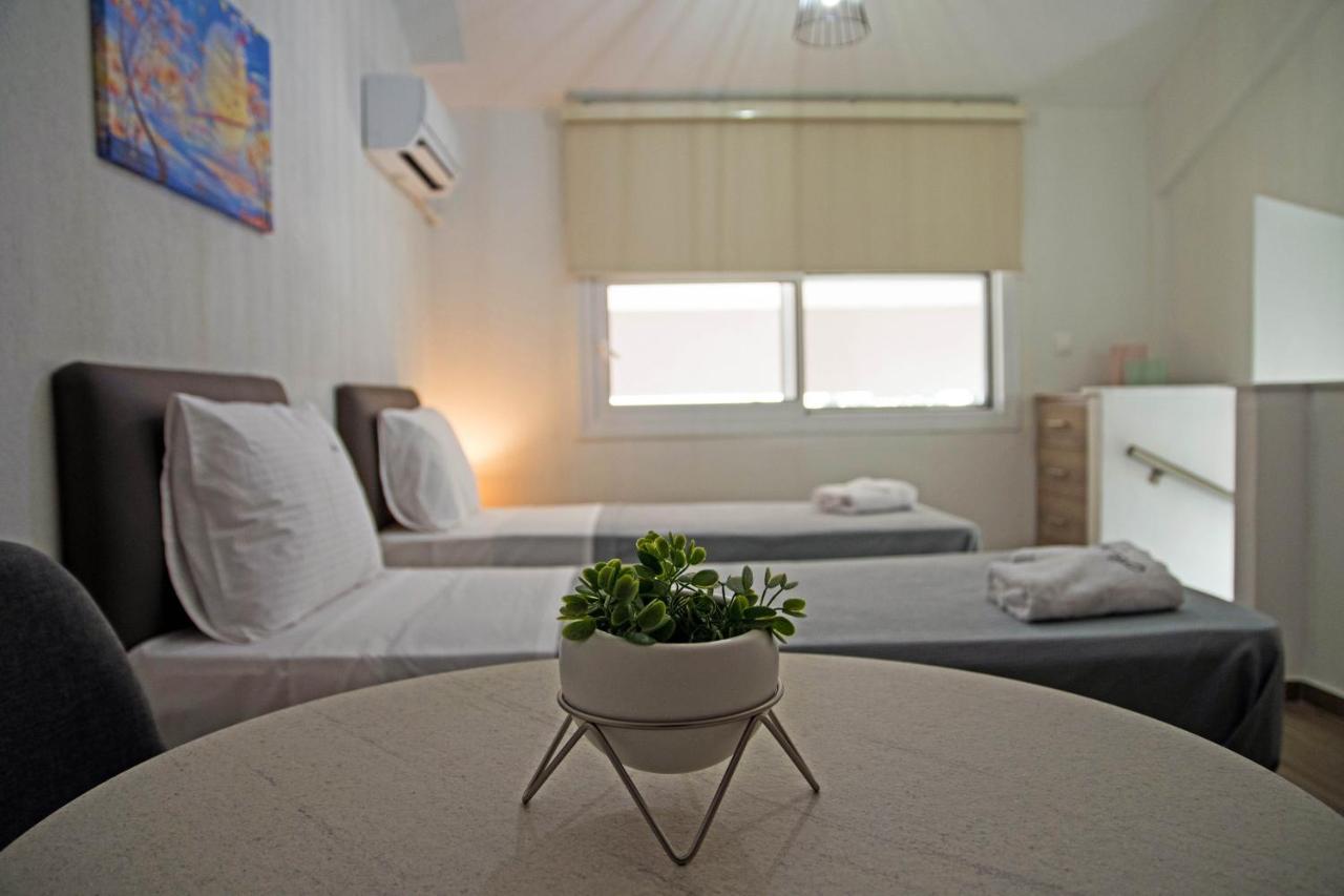 Aelia Luxury Apartments Nikíti Eksteriør bilde