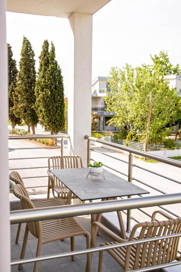 Aelia Luxury Apartments Nikíti Eksteriør bilde